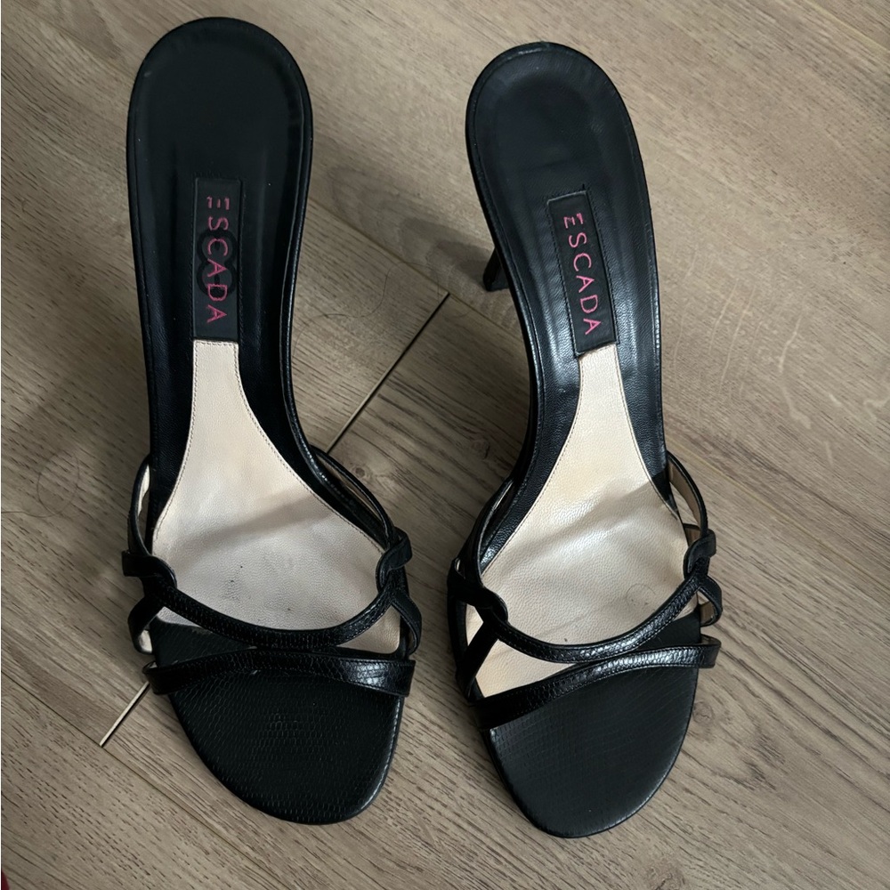 Vintage Y2K black leather sexy mule heels